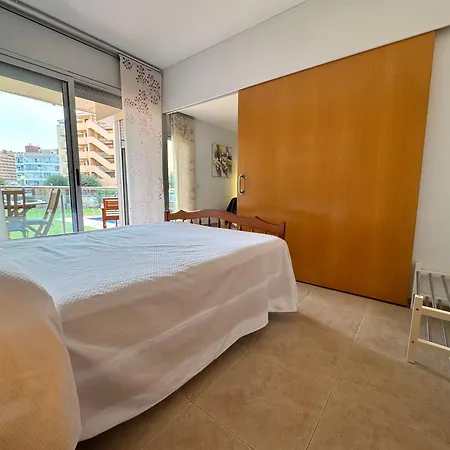 Les Marines Apartament Roses